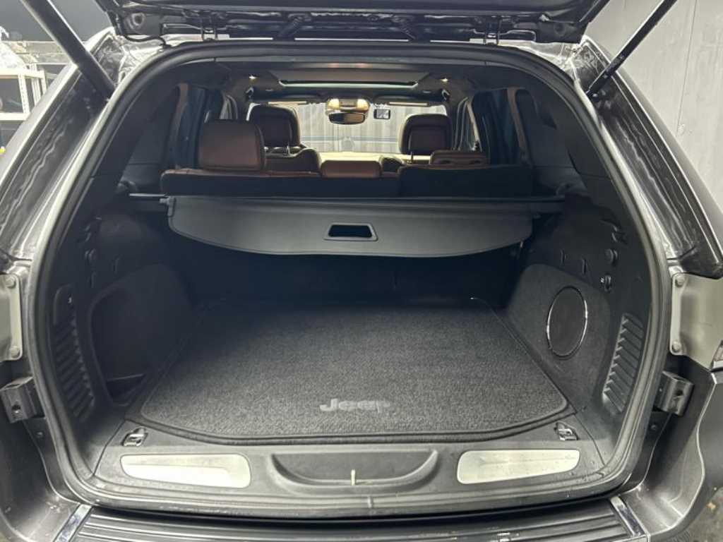 Jeep Cherokee - Vista 5