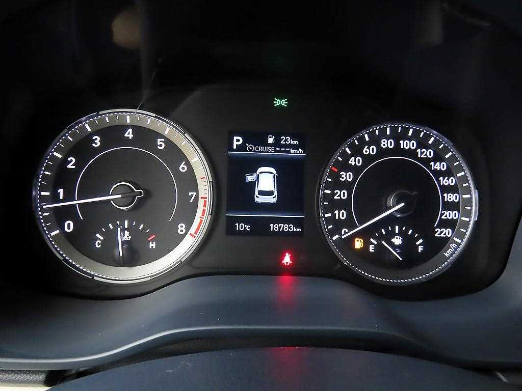 HYUNDAI Venue - Vista 8