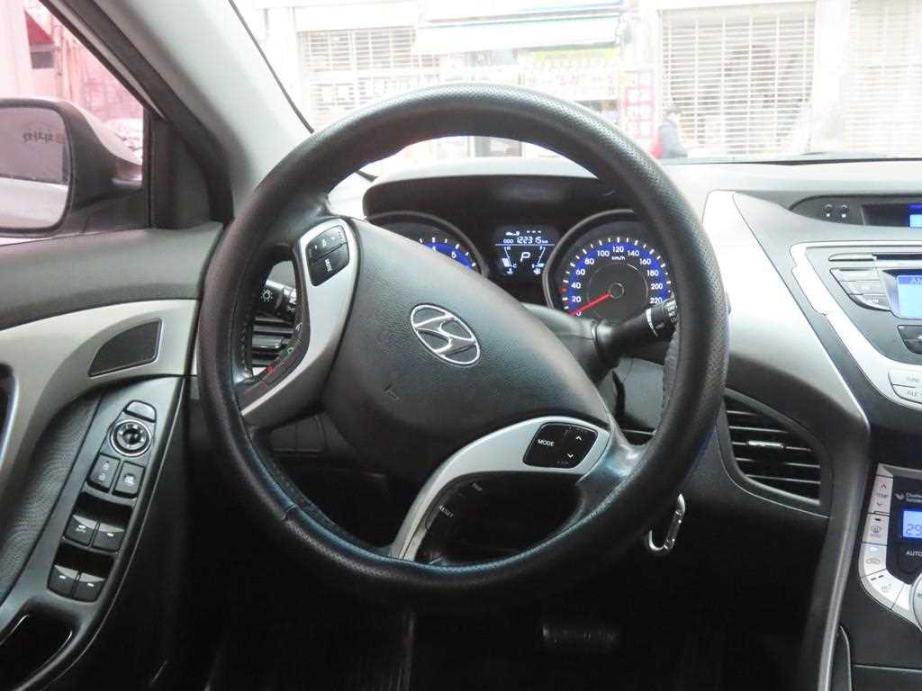 HYUNDAI Avante 2012 - Importación desde Corea - HF Imports Iquique - Foto 15