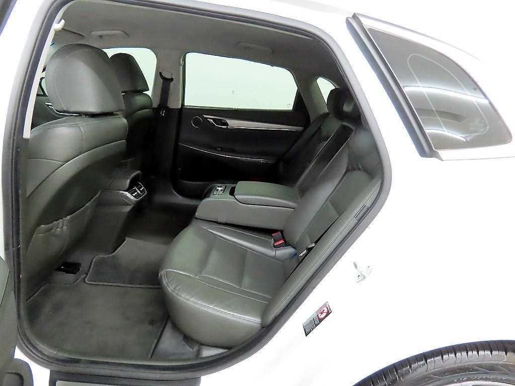 HYUNDAI Grandeur - Vista 6