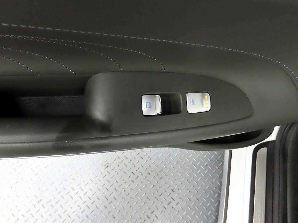 HYUNDAI Grandeur - Vista 12