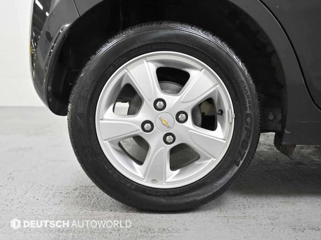Chevrolet Spark - Vista 5