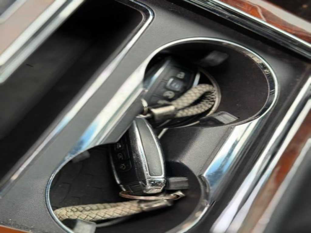 Lincoln Continental - Vista 6