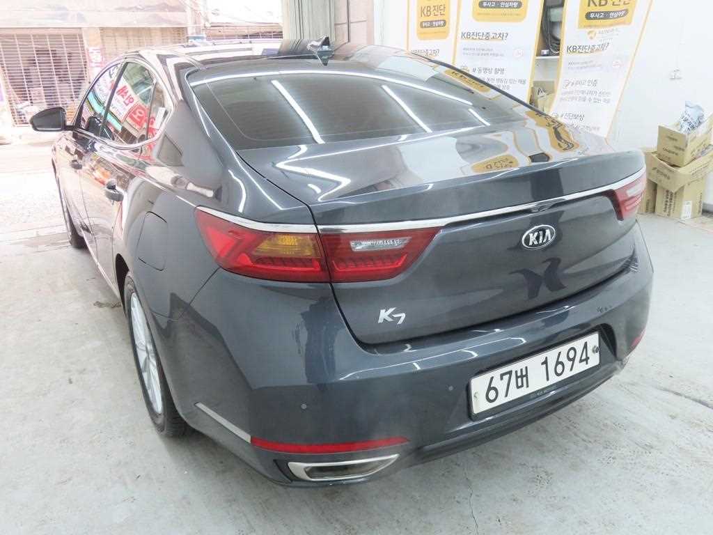 KIA K7 - Vista 4