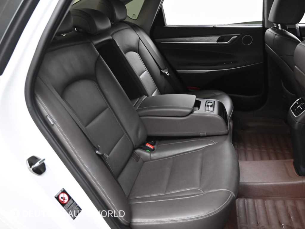 HYUNDAI Grandeur - Vista 12