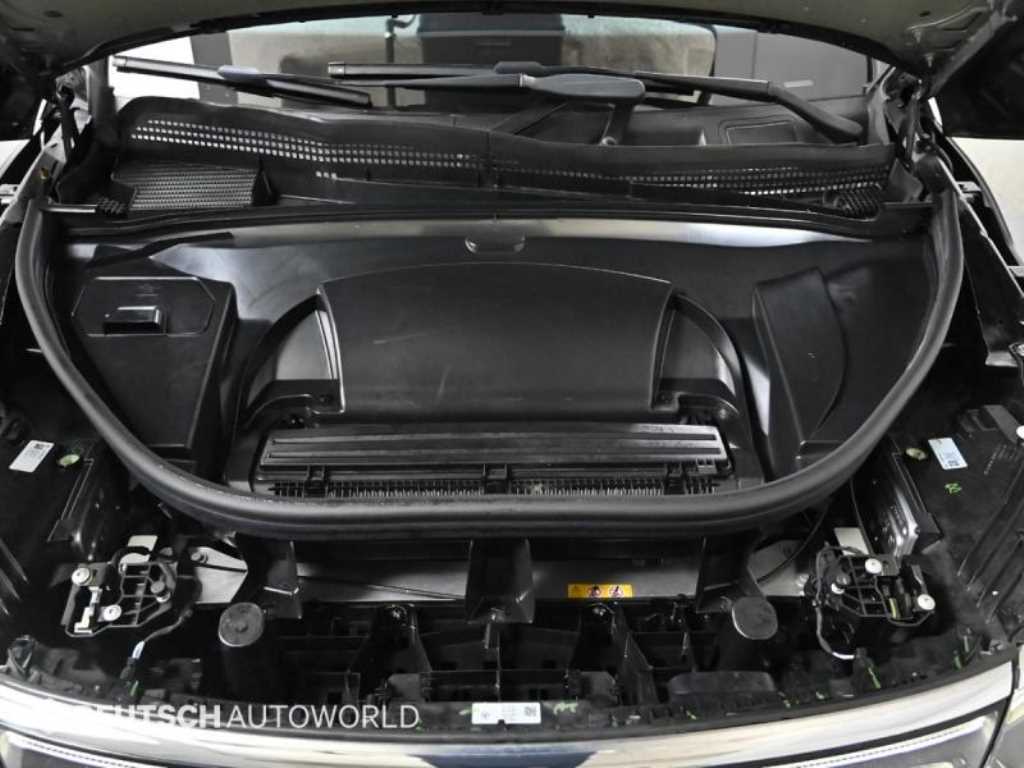 Mercedes Benz EQS - Vista 6