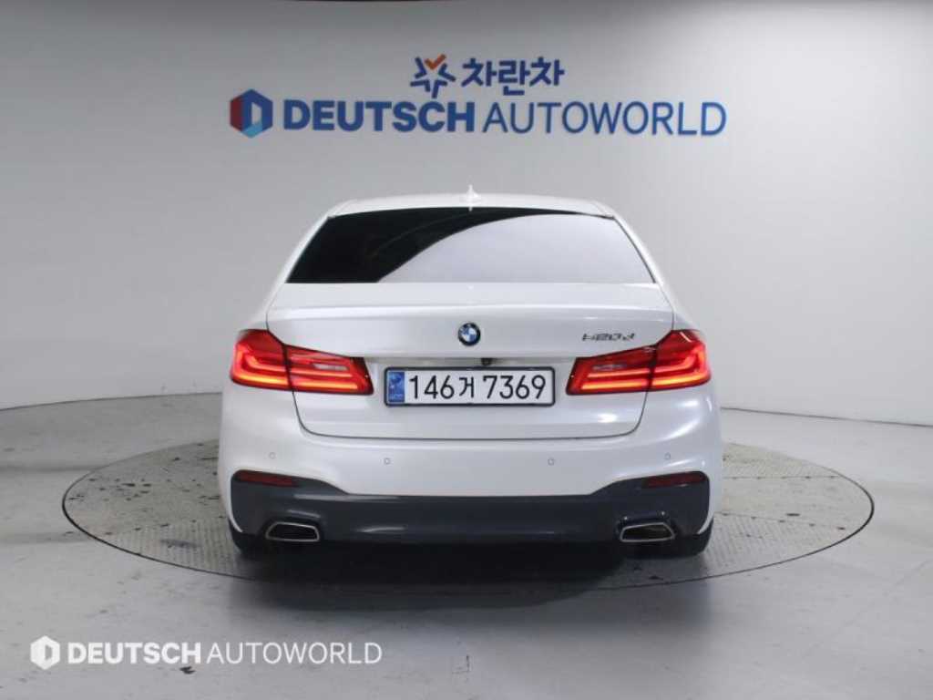 BMW 5 Series - Vista 4