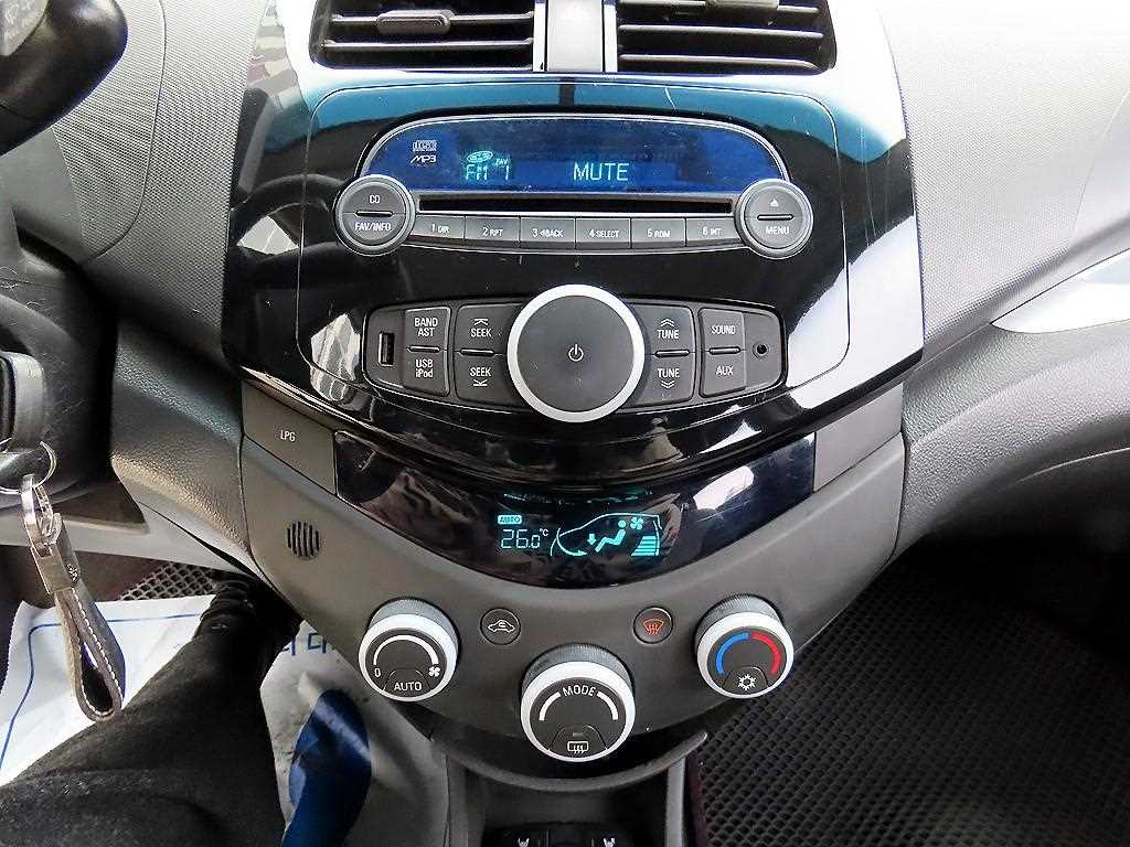 Chevrolet Spark 2012 Blanco - Importación desde Corea - HF Imports Iquique - Foto 13