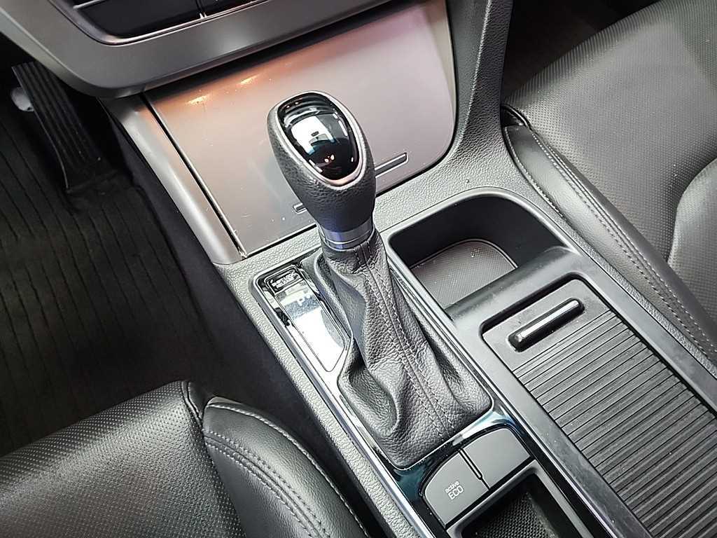 HYUNDAI Sonata - Vista 8