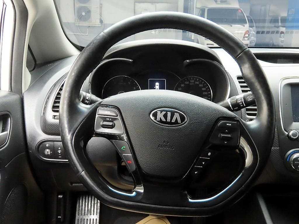 KIA K3 - Vista 7