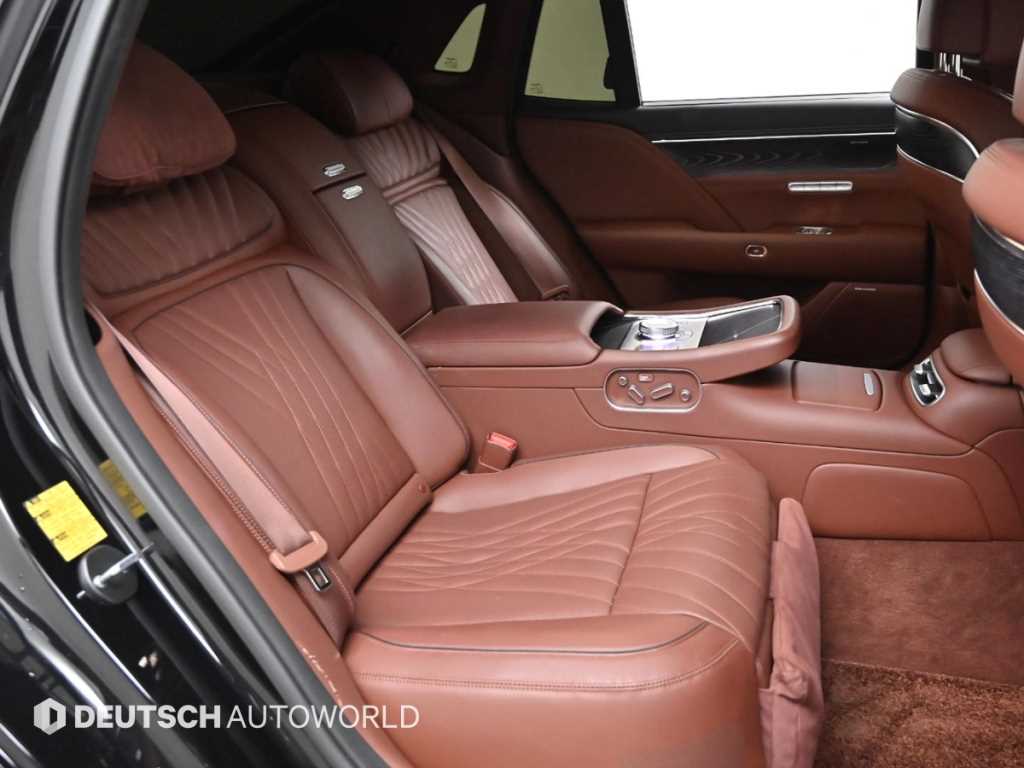 Genesis G90 - Vista 12