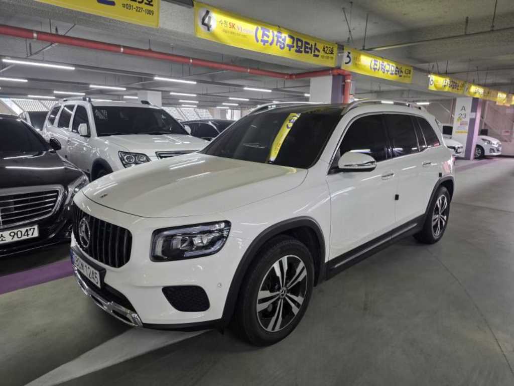 Mercedes Benz GLB Class - Vista 2