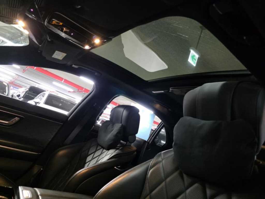 Mercedes Benz S Class - Vista 3