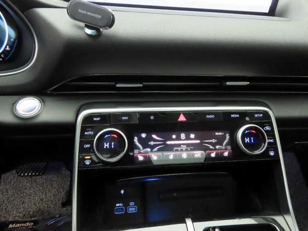 Genesis GV80 - Vista 9