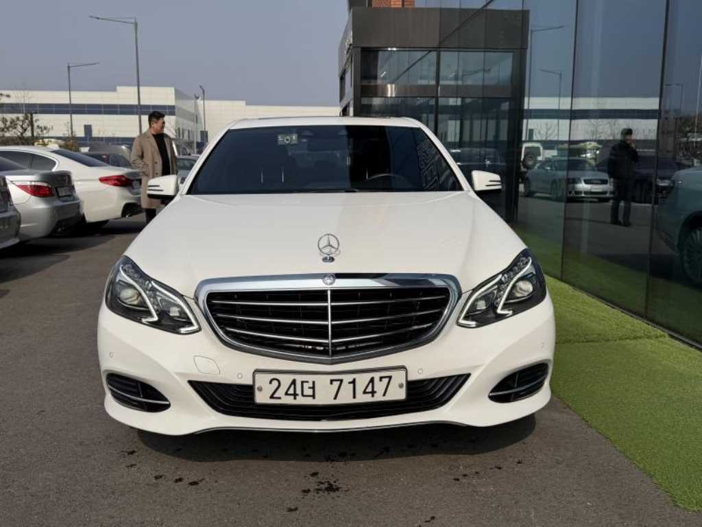 Mercedes Benz E class 2016 - Importación desde Corea - HF Imports Iquique - Foto 1