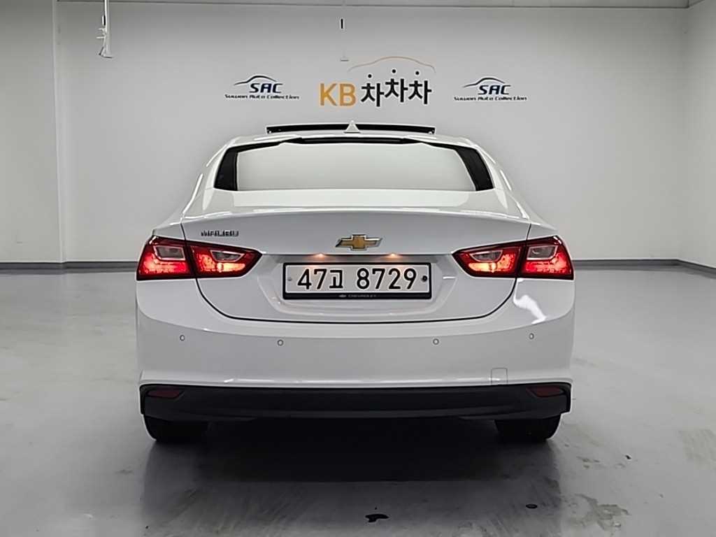 Chevrolet Malibu - Vista 4