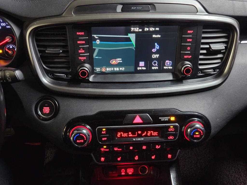 KIA Sorento - Vista 10