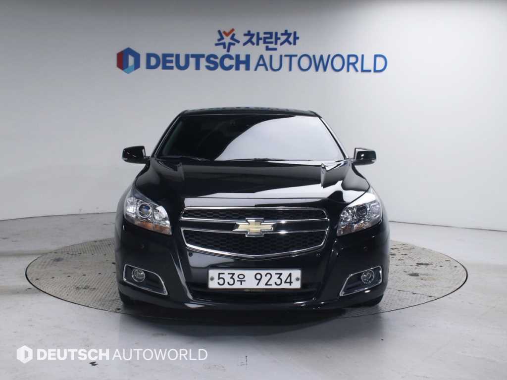 Chevrolet Malibu - Vista 3