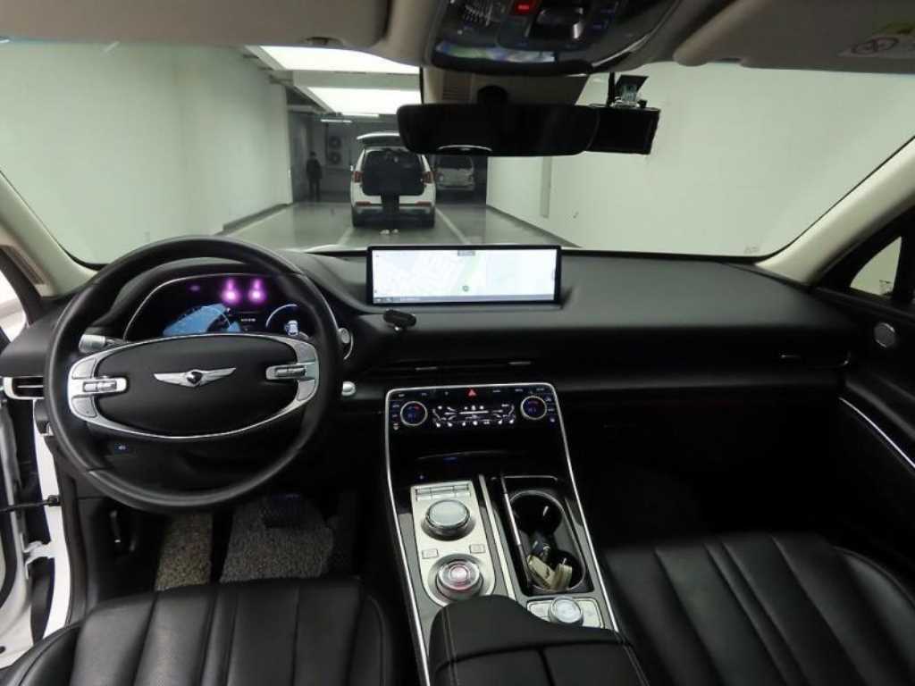 Genesis GV80 - Vista 6