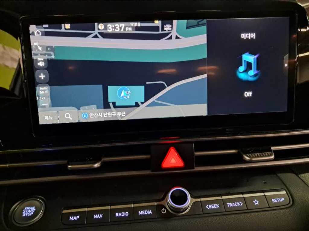 HYUNDAI Avante - Vista 11