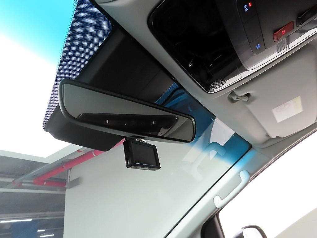 HYUNDAI Staria 2023 Blanco - Importación desde Corea - HF Imports Iquique - Foto 17