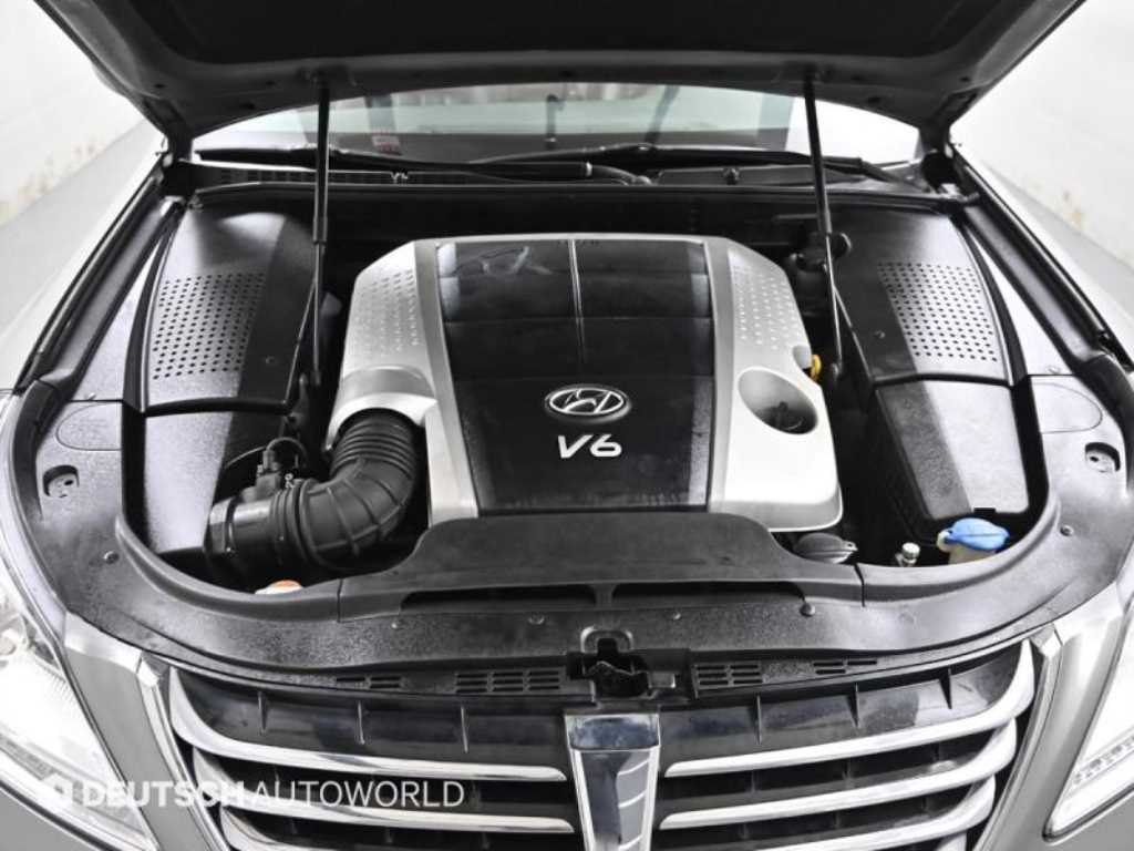 HYUNDAI Equus - Vista 6