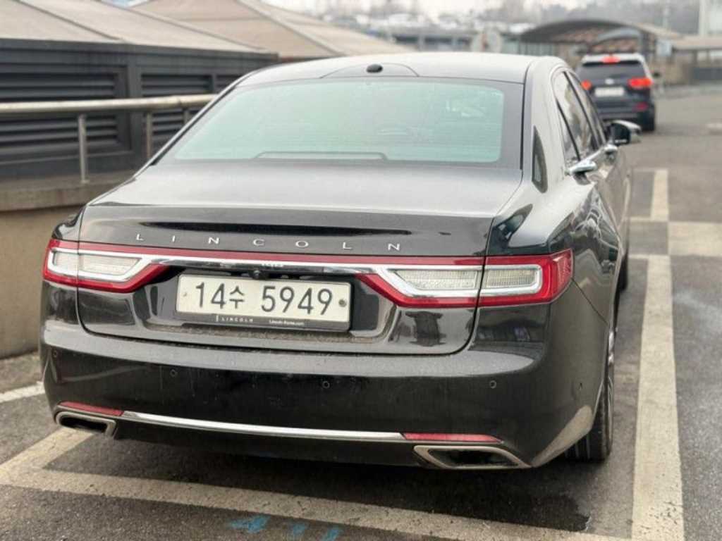 Lincoln Continental - Vista 2