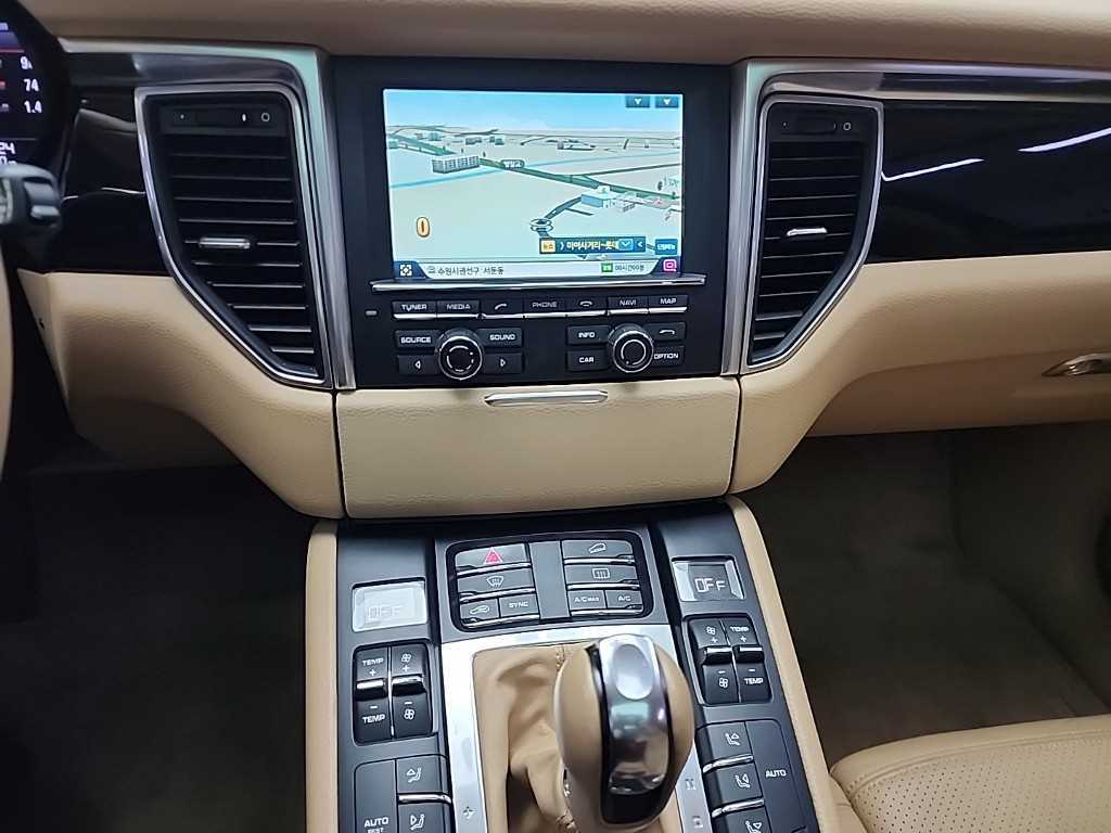 Porsche Macan - Vista 9