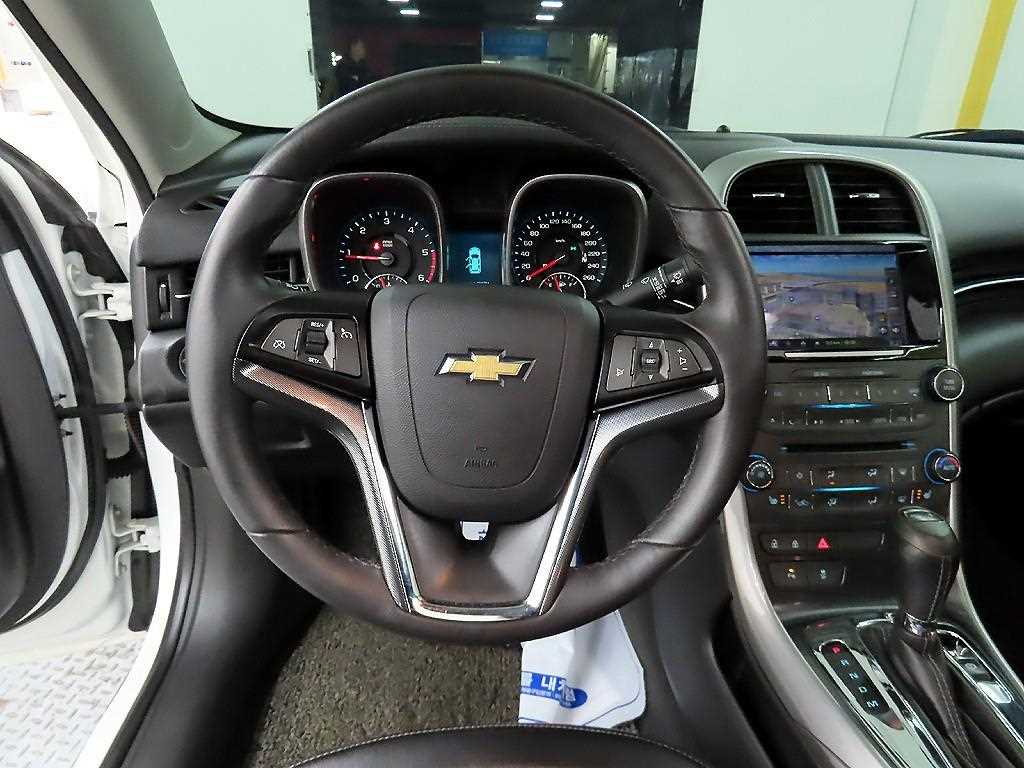 Chevrolet Malibu - Vista 9