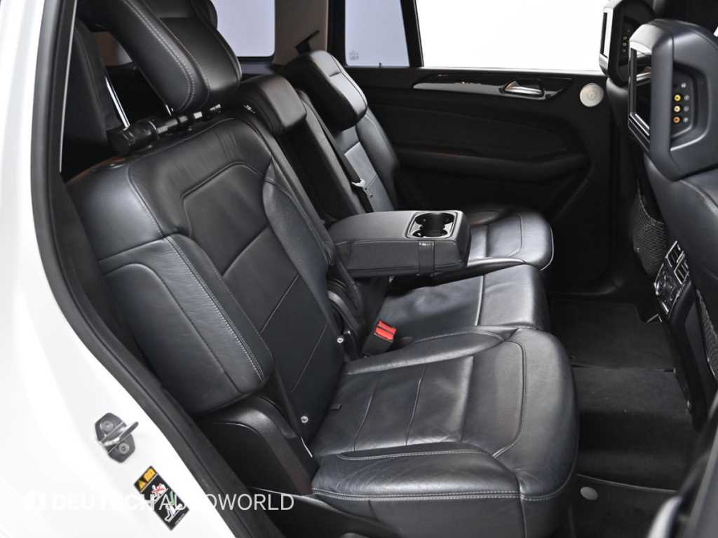 Mercedes Benz GLS Class - Vista 12