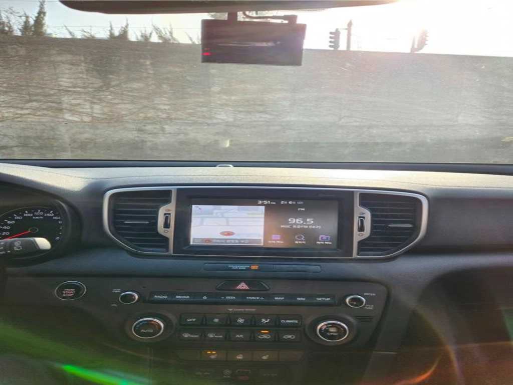 KIA Sportage - Vista 5