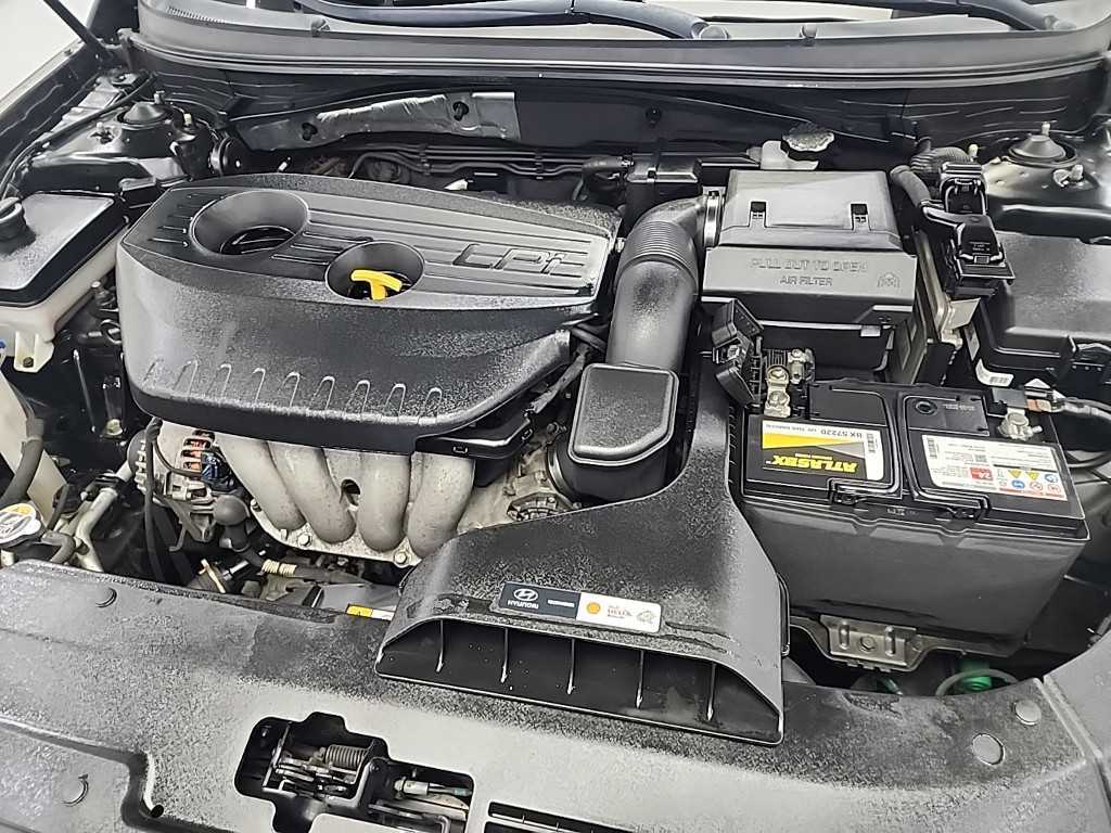 HYUNDAI Sonata - Vista 5