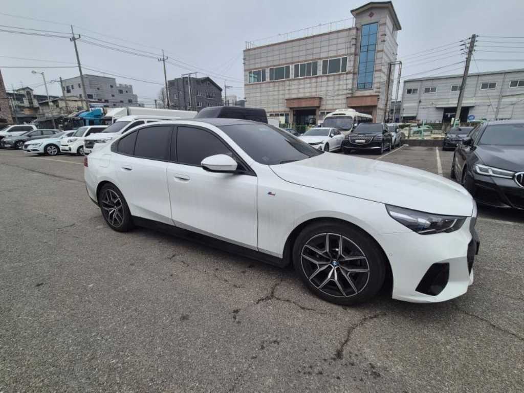 BMW 5 Series - Vista 2