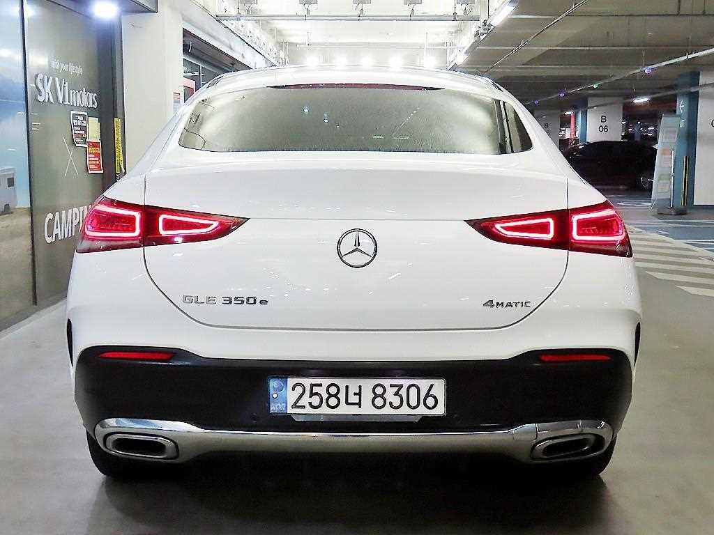 Mercedes Benz GLE Class - Vista 5