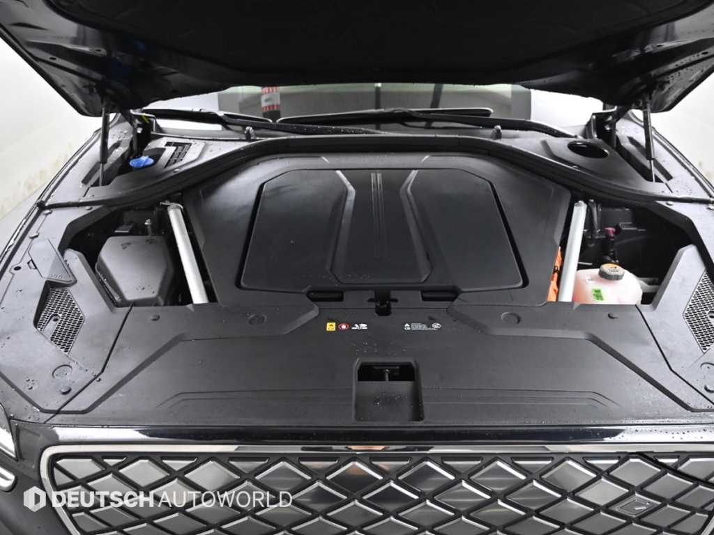 Genesis GV70 - Vista 6