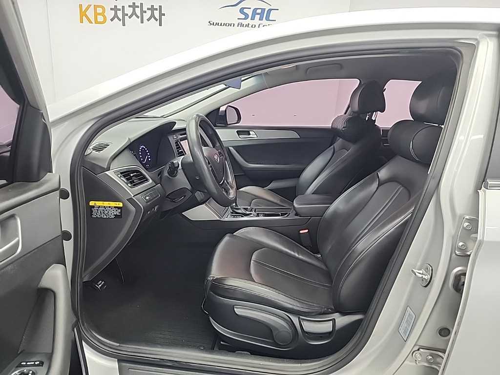 HYUNDAI Sonata - Vista 11