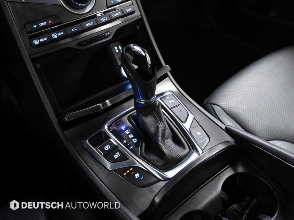 HYUNDAI Grandeur - Vista 9