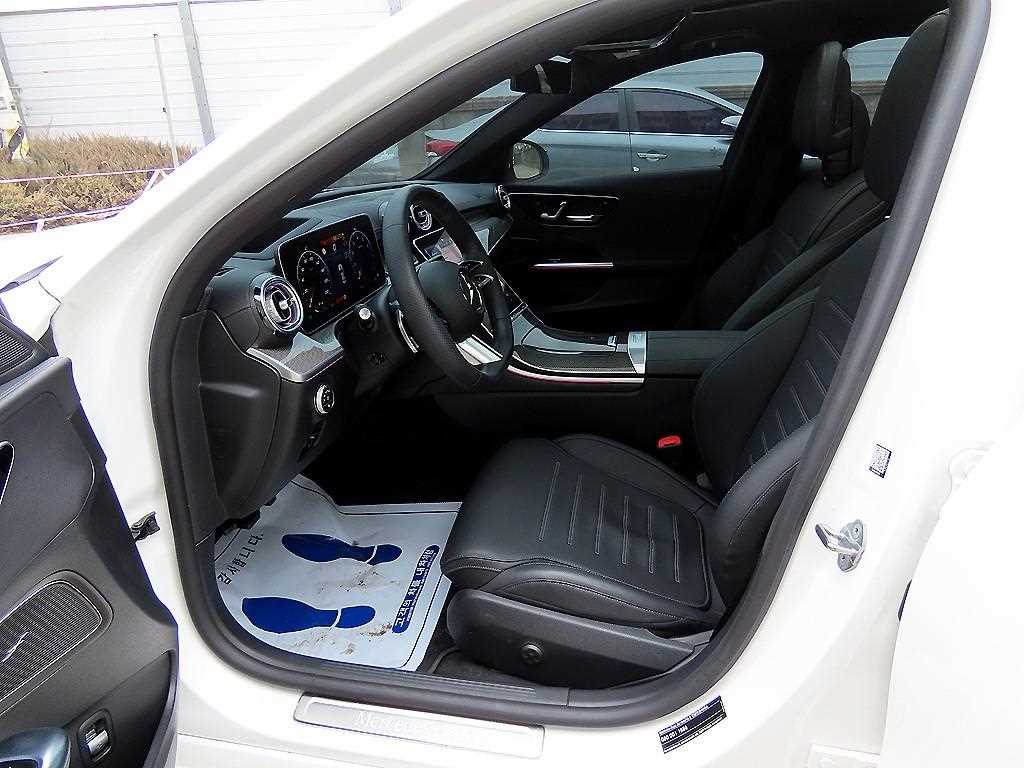 Mercedes Benz C Class - Vista 5