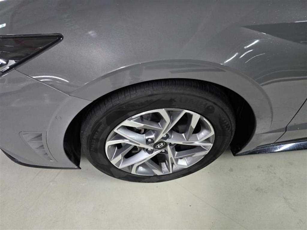 HYUNDAI Sonata - Vista 4