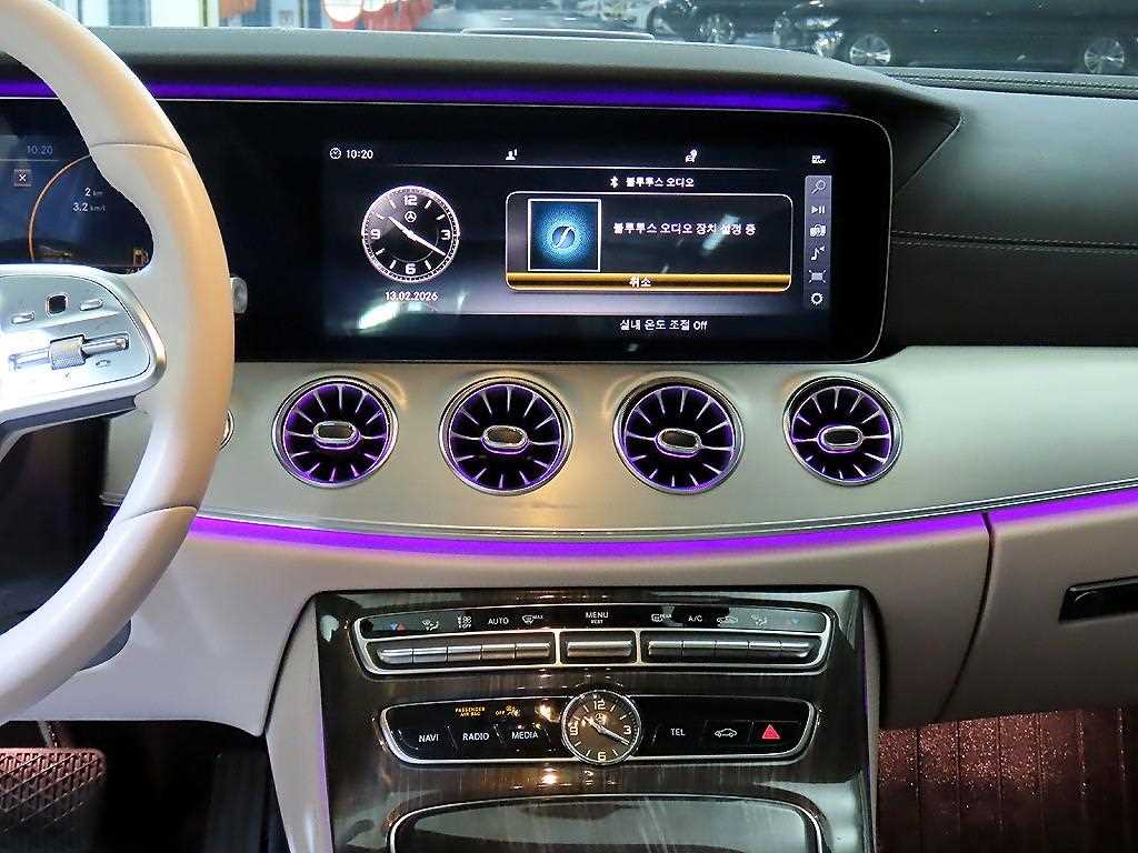 Mercedes Benz CLS Class - Vista 11