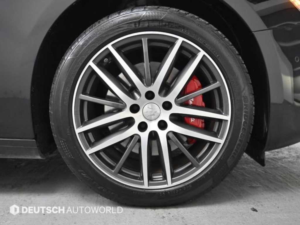 Maserati Ghibli - Vista 5