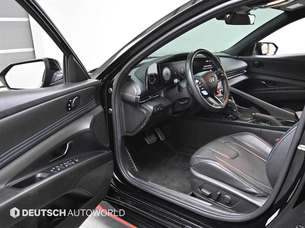 HYUNDAI Avante - Vista 11