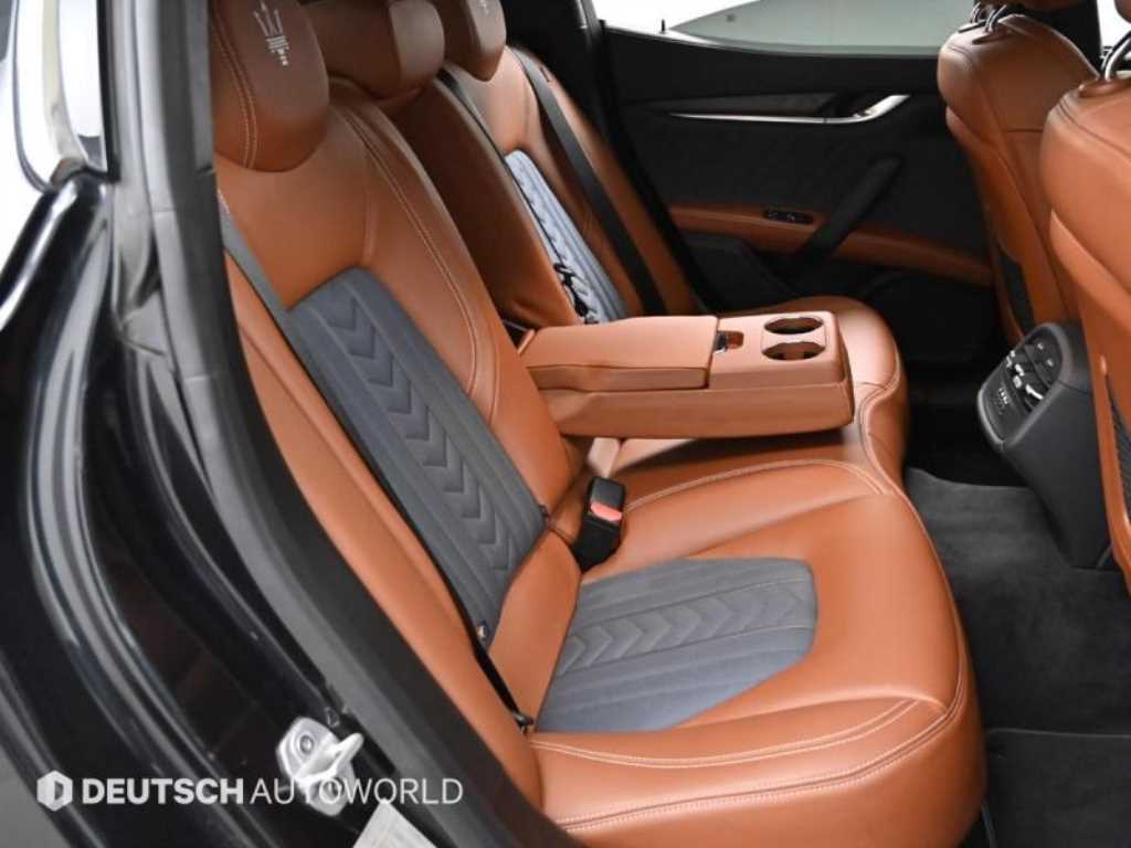 Maserati Ghibli - Vista 12