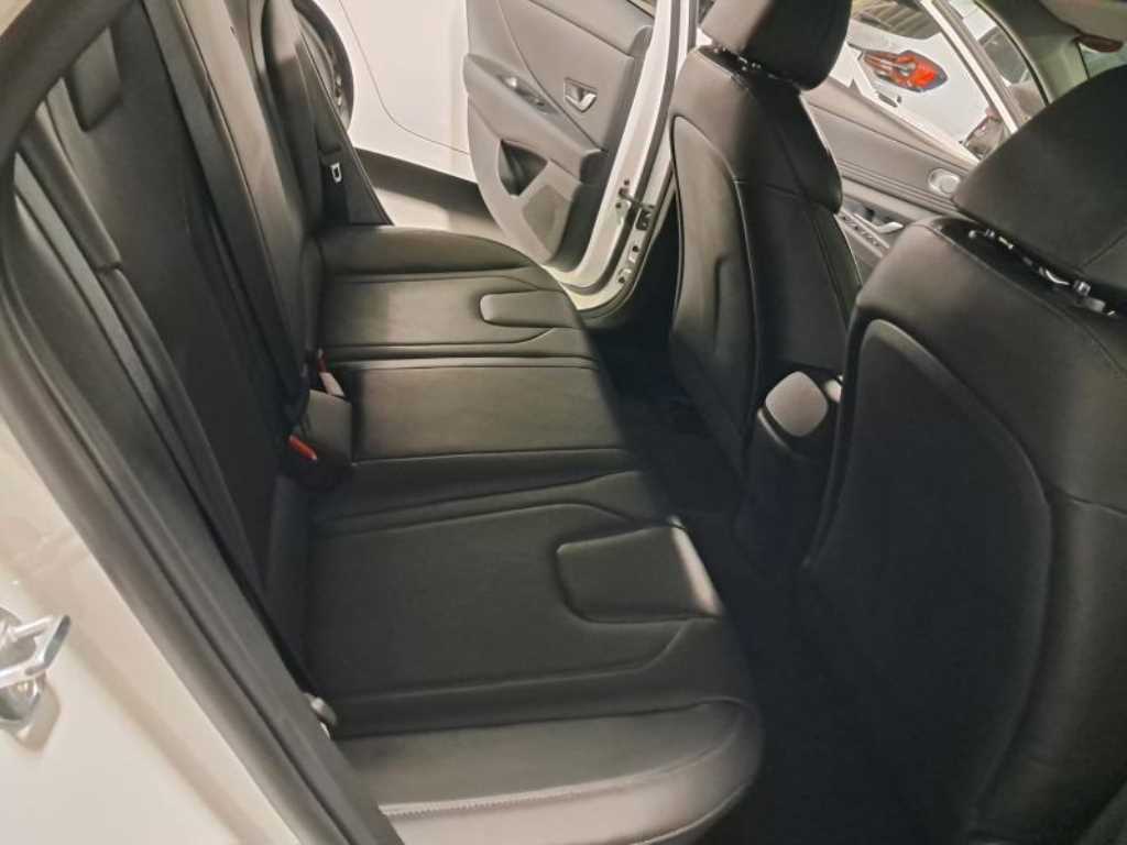 HYUNDAI Avante 2023 Blanco - Importación desde Corea - HF Imports Iquique - Foto 18