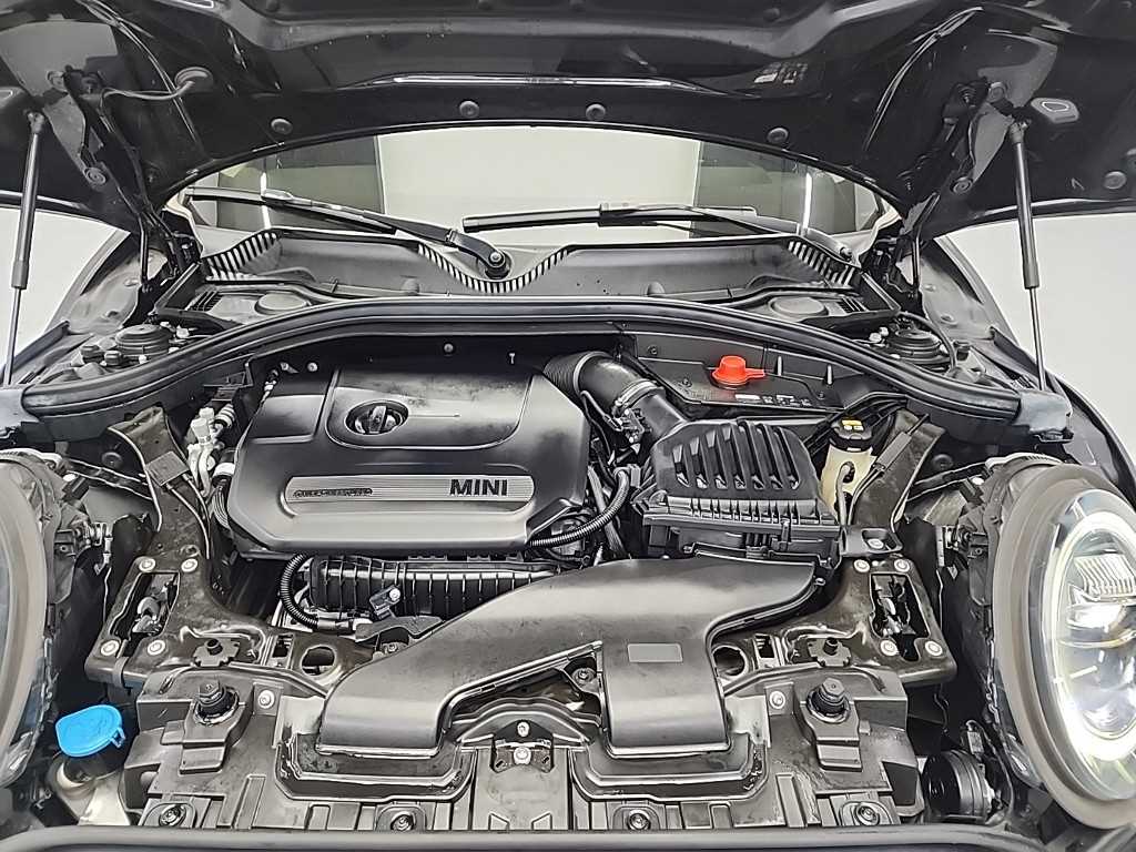 Mini Clubman - Vista 5