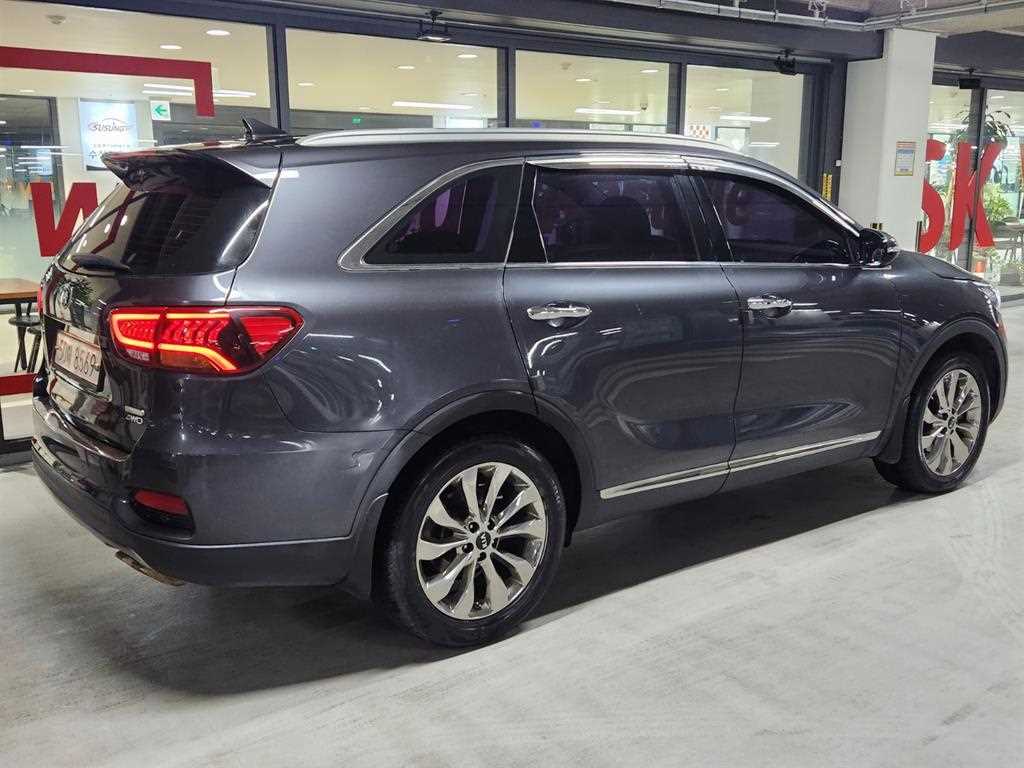 KIA Sorento - Vista 4