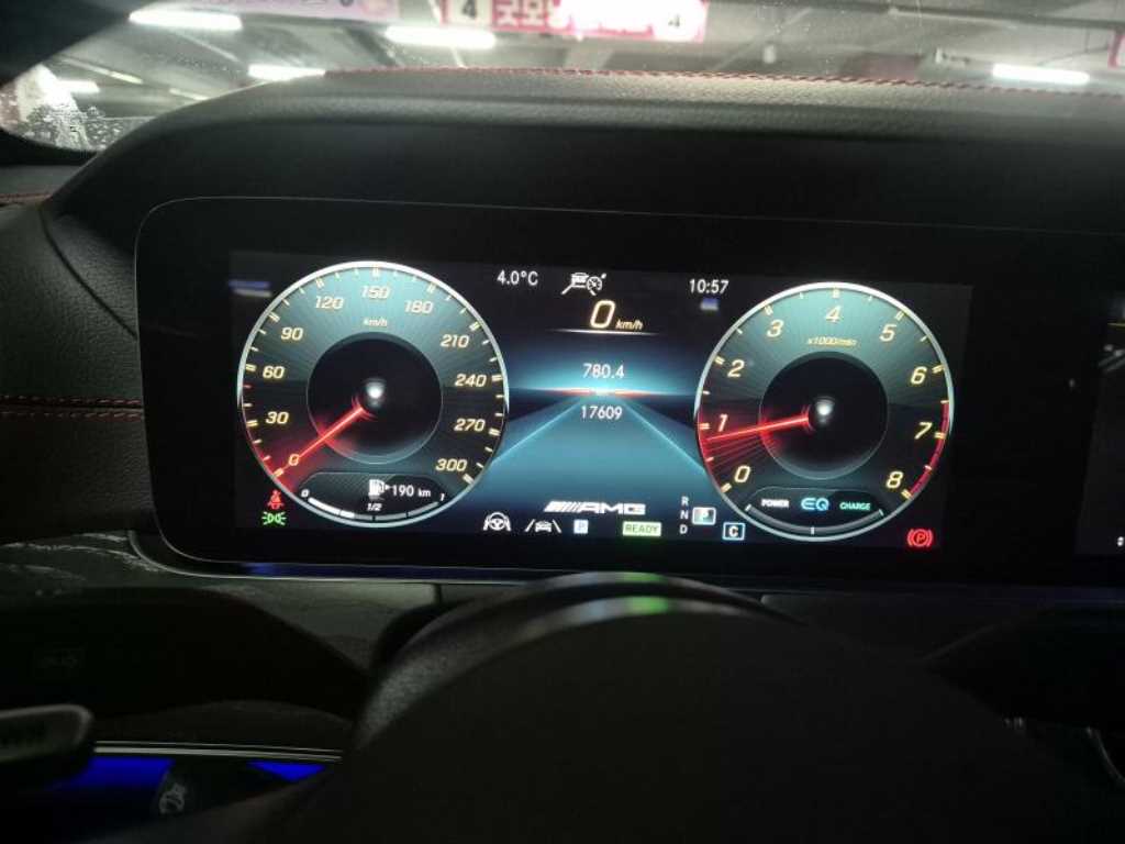 Mercedes Benz E class - Vista 9