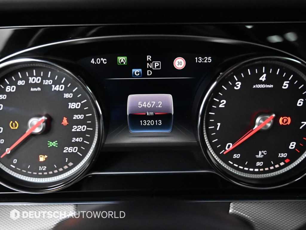 Mercedes Benz E class - Vista 8