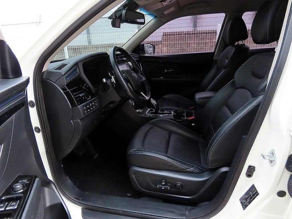 Ssangyong Korando - Vista 5