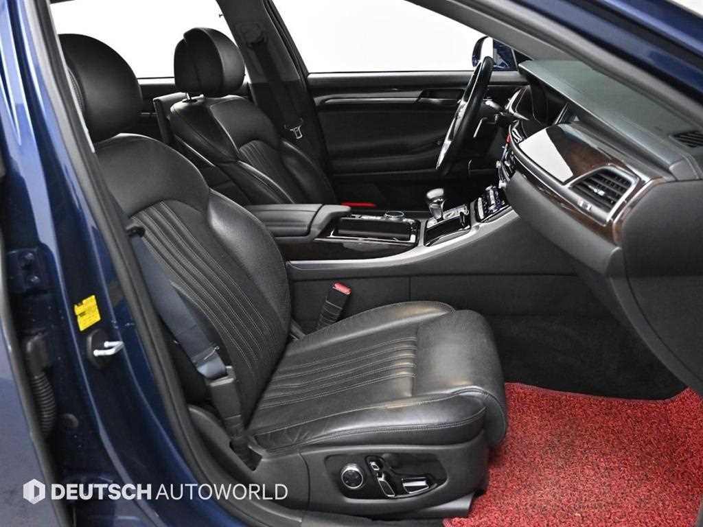 Genesis EQ900 - Vista 10